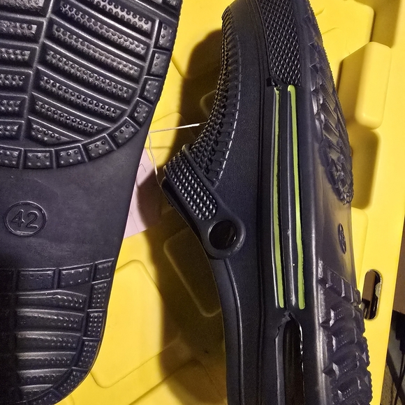 Unk Men's Navy Slip-On Clogs - Picture 7 of 9